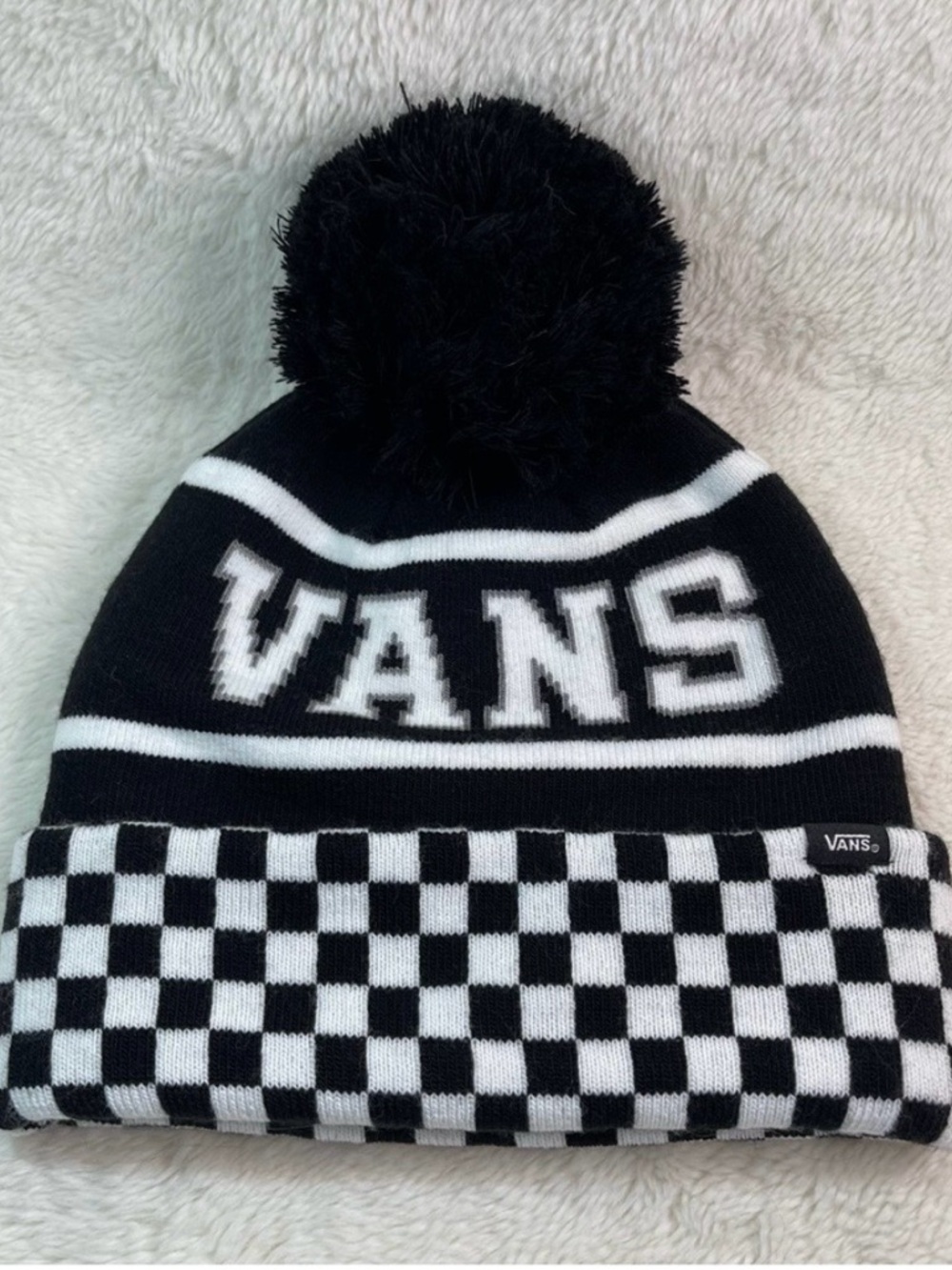 Vans Spirit Pom Beanie |
Winter Hat